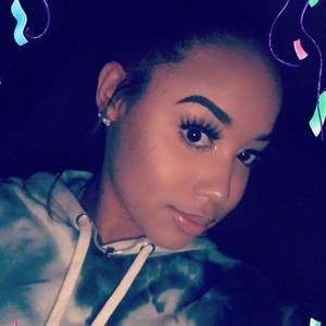 Meet your Posher, Briana